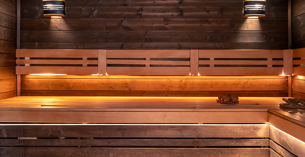 Sauna łagodzi bóle mięśni i stawów: naturalny sposób na ulgę i regenerację