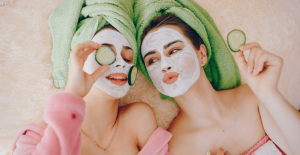 Jak dbać o skórę po zabiegach kosmetycznych? Kompletny poradnik pielęgnacji